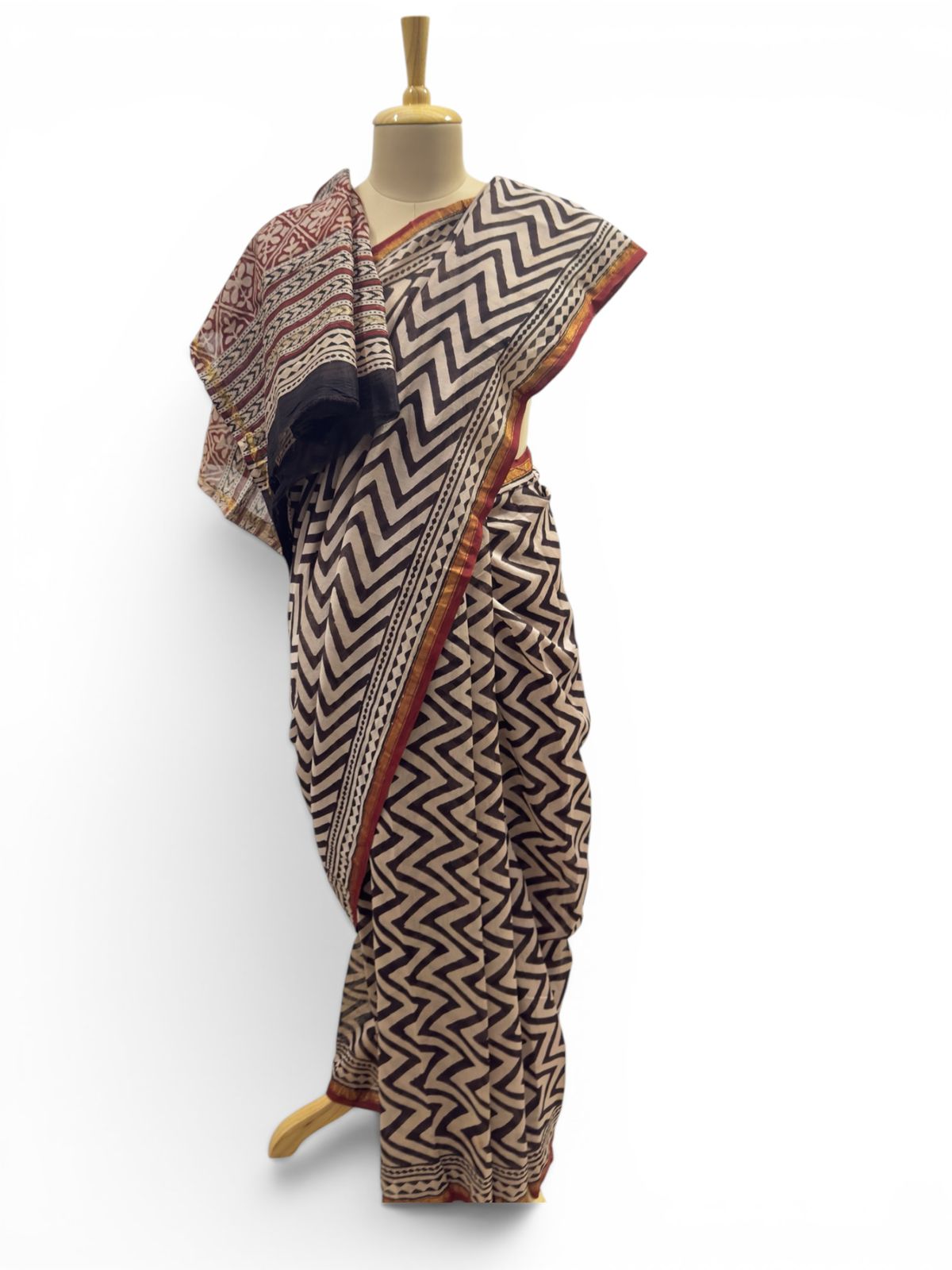 Chanderi Silk Saree with Bagru Print (Black &amp; ivory body with rust red border)