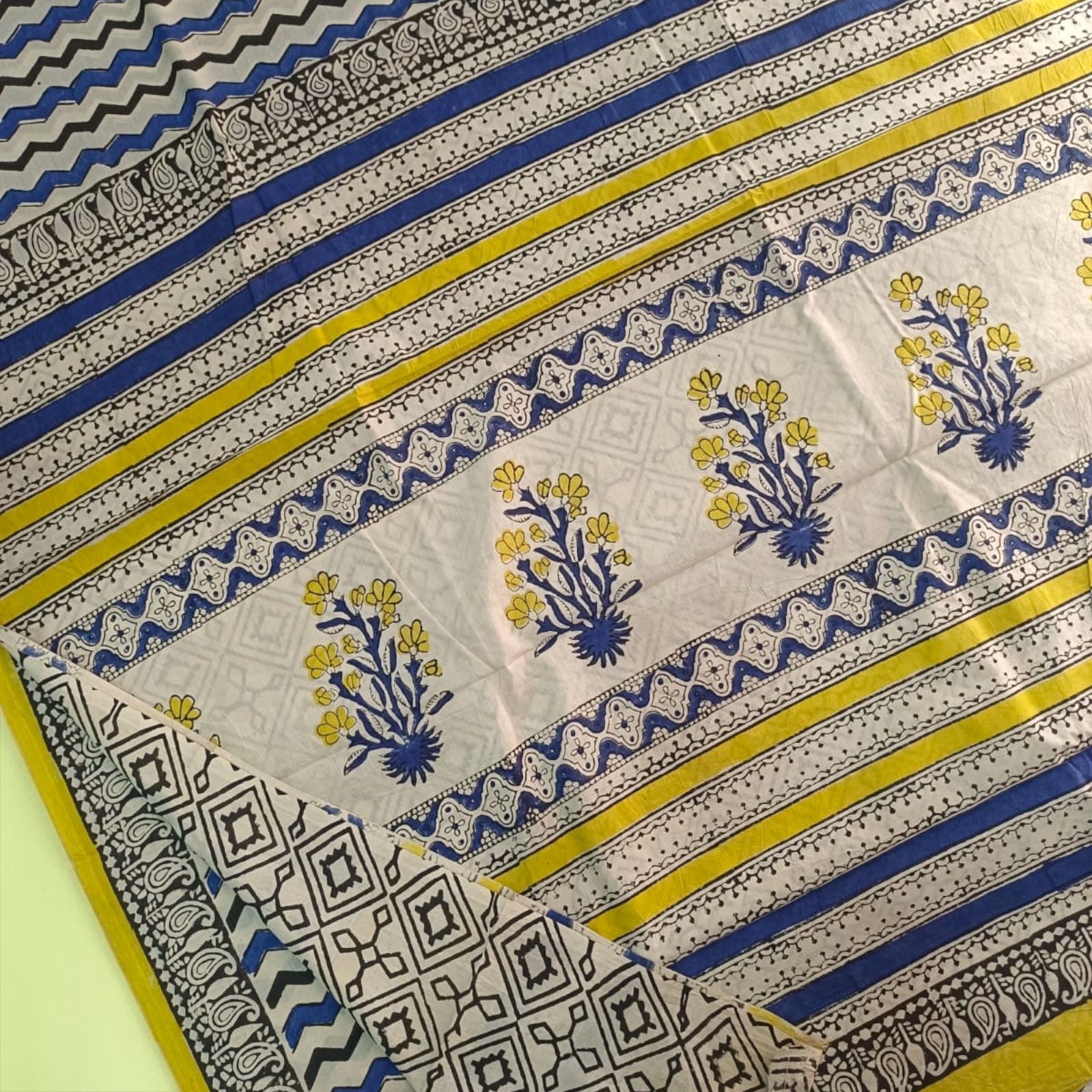 🌼 Dark Blue & Yellow Printed Cotton Saree
